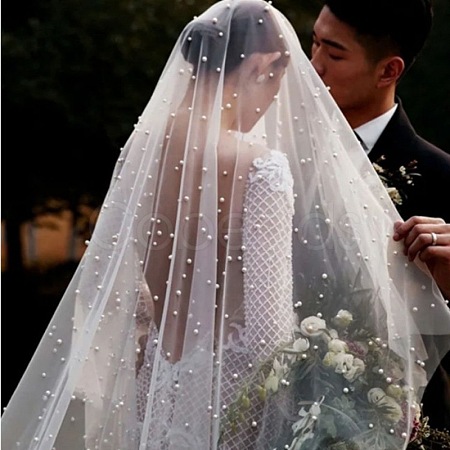 Long Mesh Tulle Plastic Pearl Beaded Bridal Veils HULI-PW0002-022C-1