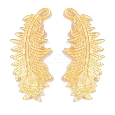 Natural Yellow Shell Carved Pendants SSHEL-C012-15-1