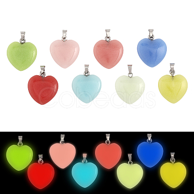 CHGCRAFT 16Pcs 8 Colors Synthetic Luminous Stone Pendants G-CA0001-69-1