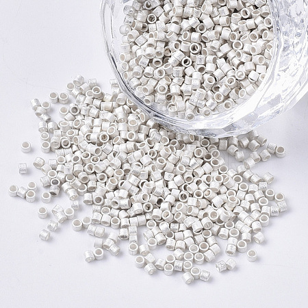 11/0 Grade A Glass Seed Beads X-SEED-S030-0335-1